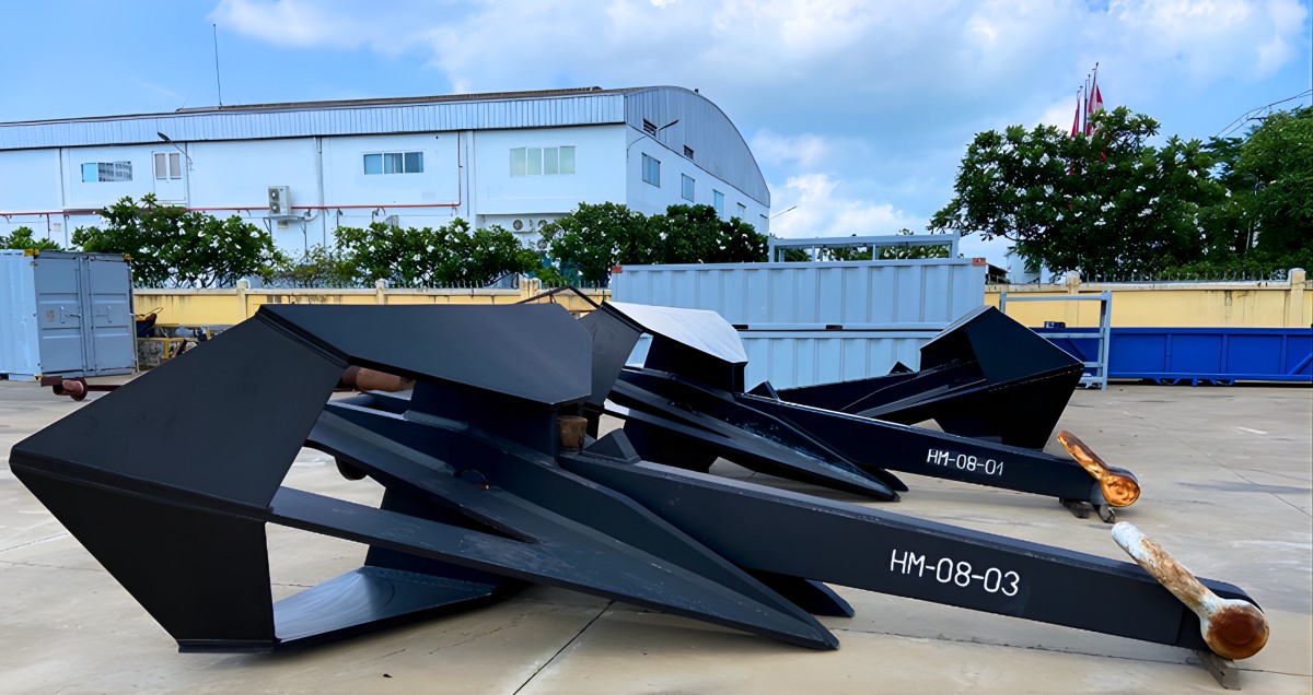 Manufacturing various sizes of Sea Flipper Delta Anchors vary from 500kgs to 15 tons